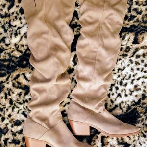 3/$30 or 2/$25  cute rouched NWOT Ultrasuede Boots